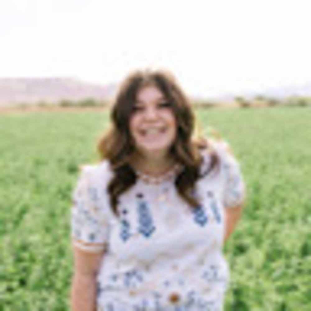 Meet your Posher, Olivia